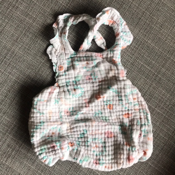 Angel Dear Cross back Jellyfish print romper - Picture 1 of 3